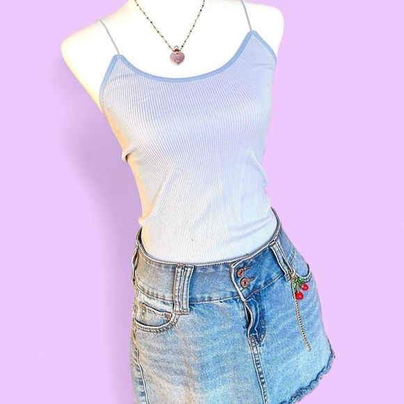 Light Blue Ribbed Tank Top - Picture 3 of 4